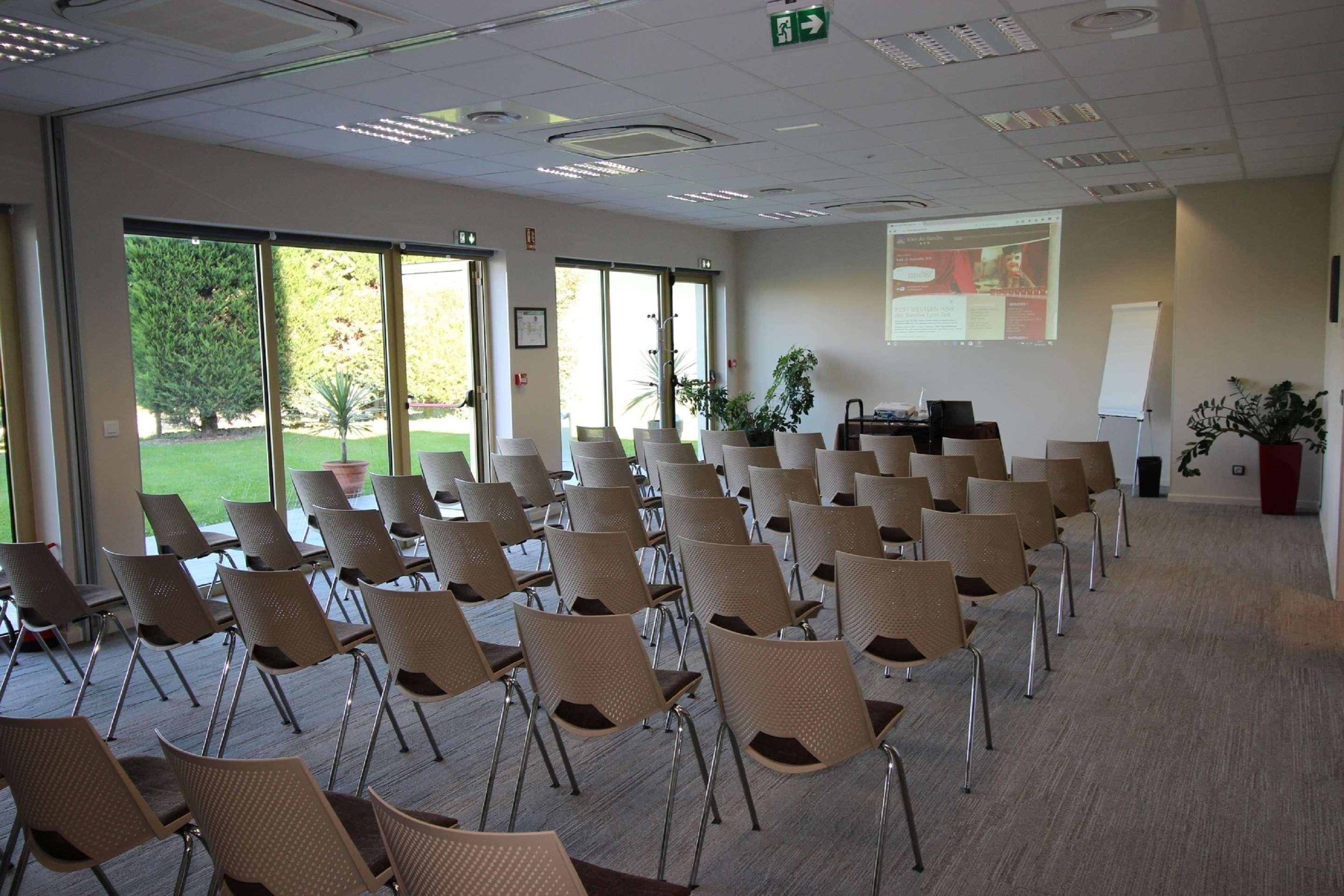 Best Western Hotel Des Barolles - Lyon Sud Brignais Bagian luar foto