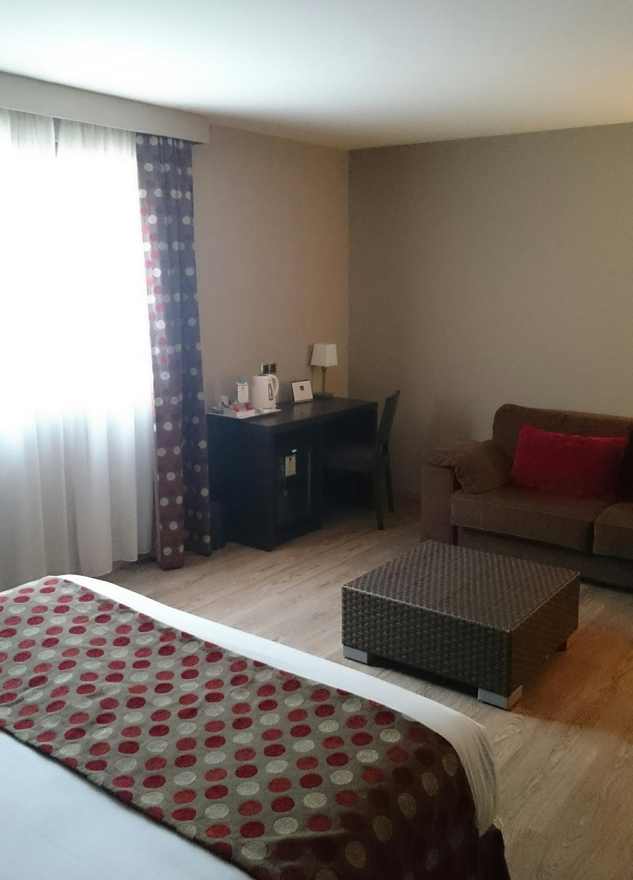 Best Western Hotel Des Barolles - Lyon Sud Brignais Bagian luar foto
