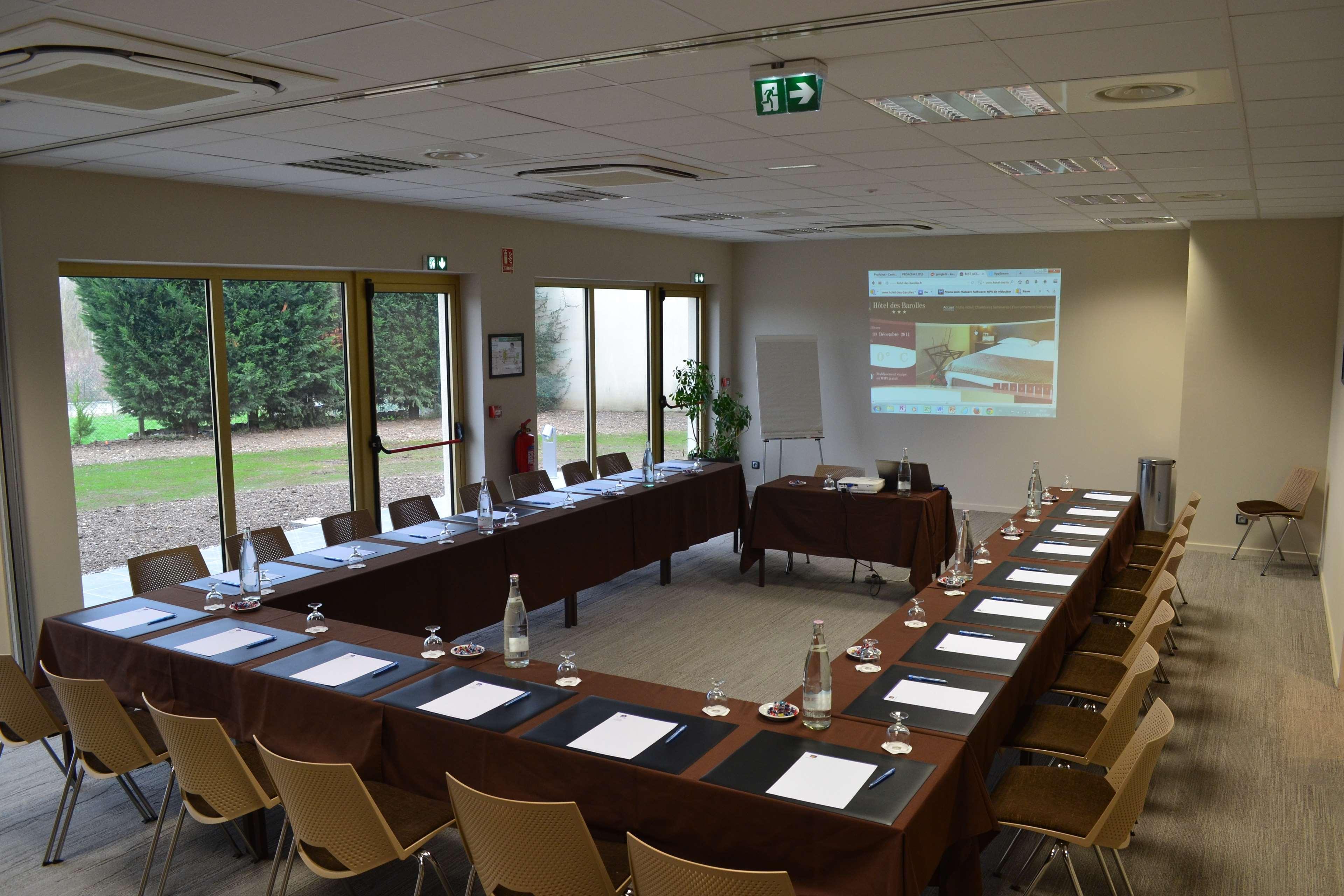 Best Western Hotel Des Barolles - Lyon Sud Brignais Bagian luar foto