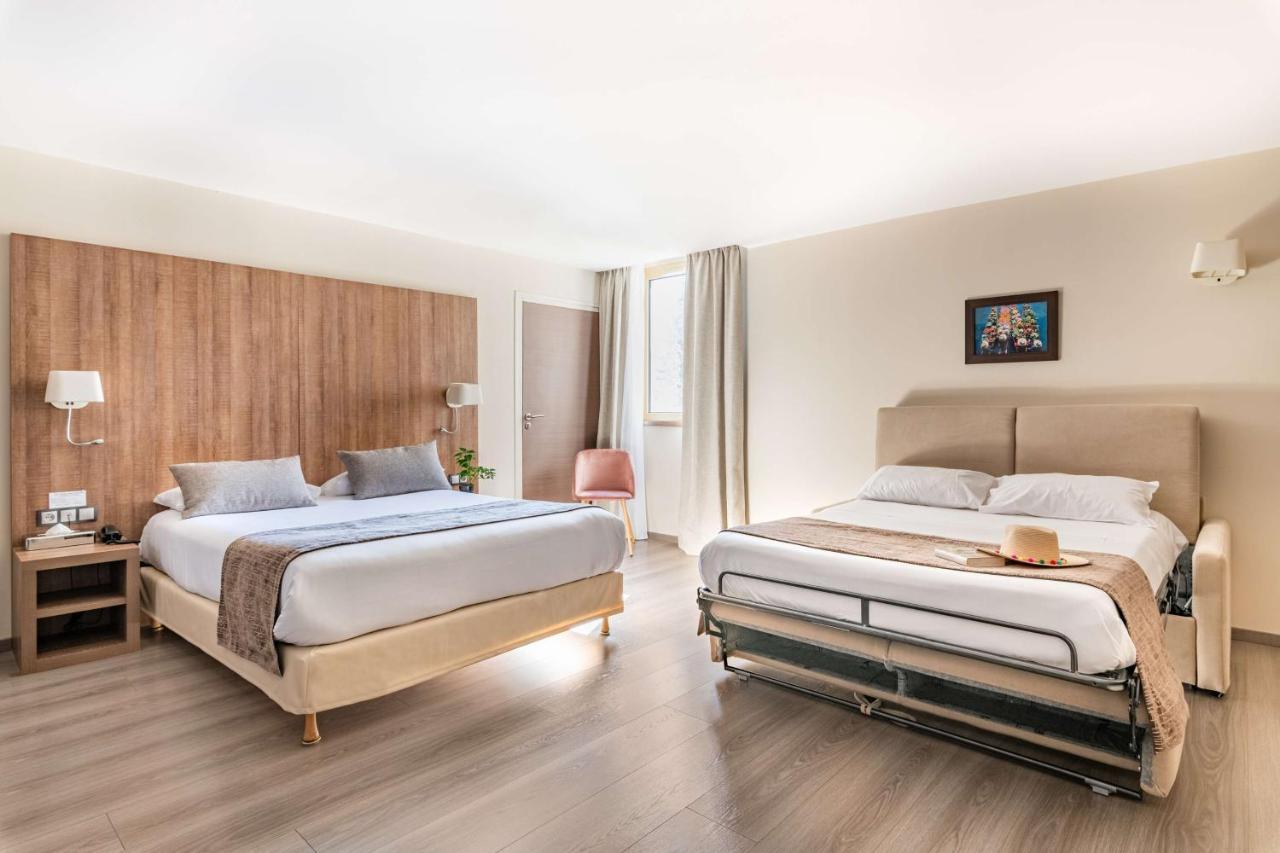 Best Western Hotel Des Barolles - Lyon Sud Brignais Bagian luar foto