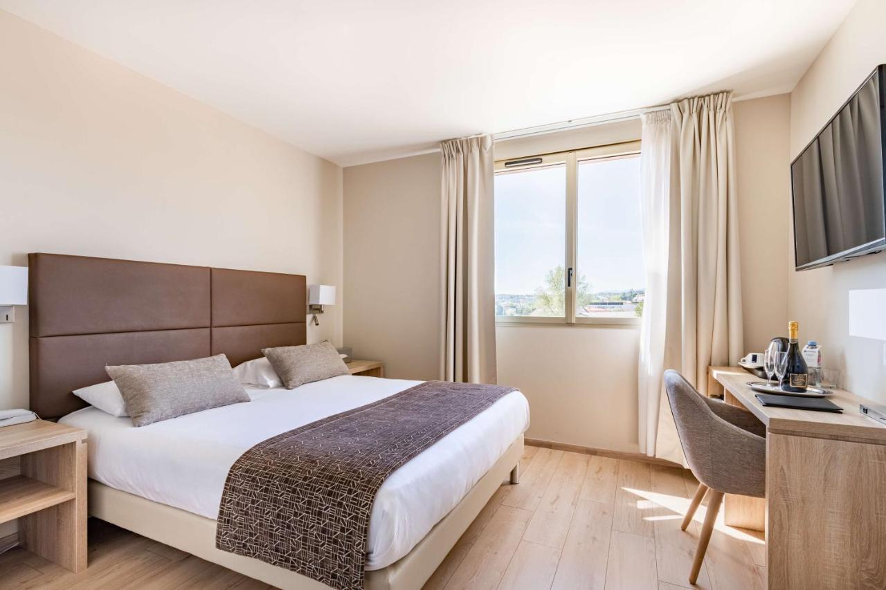Best Western Hotel Des Barolles - Lyon Sud Brignais Bagian luar foto