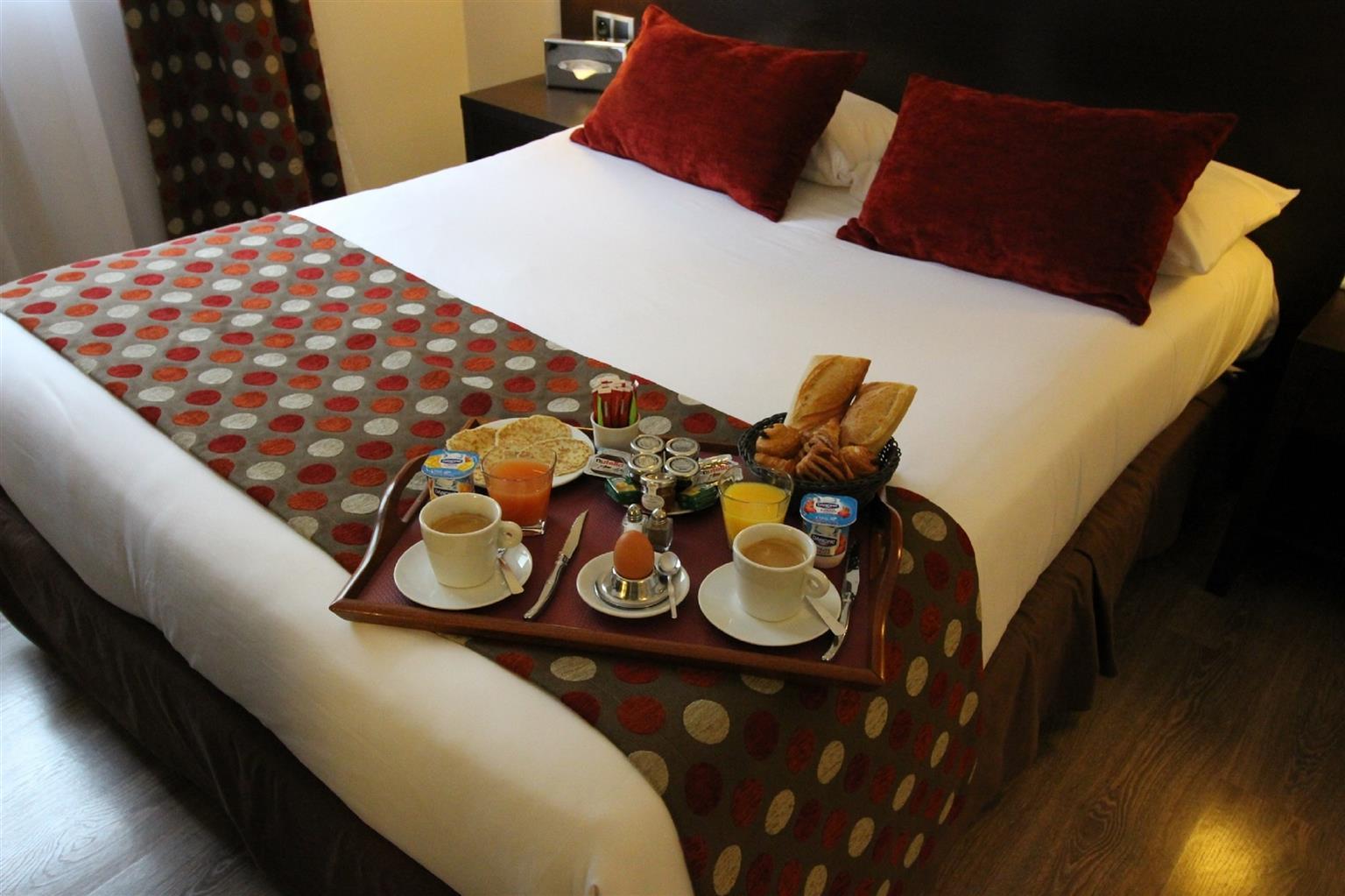 Best Western Hotel Des Barolles - Lyon Sud Brignais Bagian luar foto